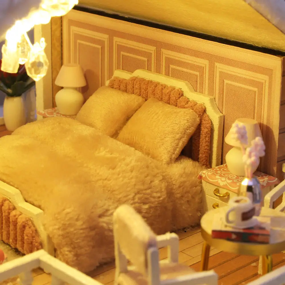’Ice and Snow Manor’ Miniature Dollhouse Kit