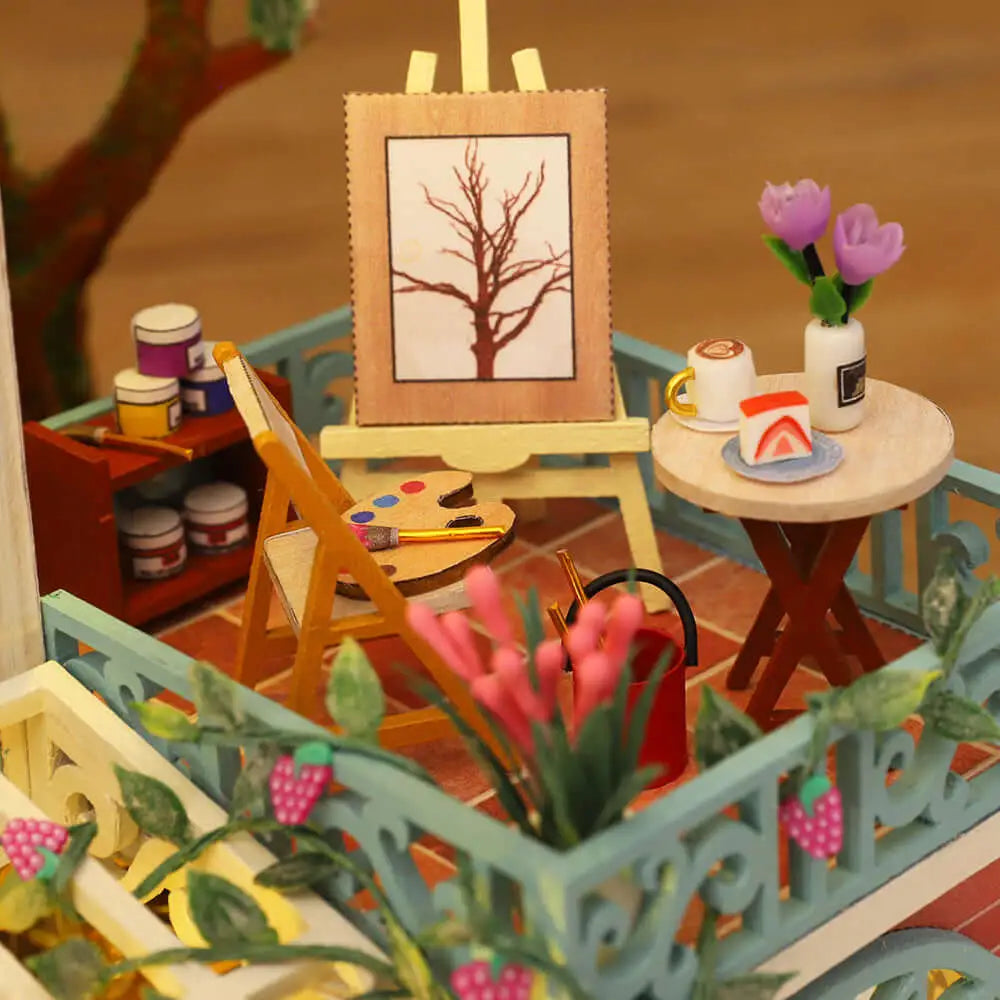 ’Jungle Resort’ DIY Miniature House Kit