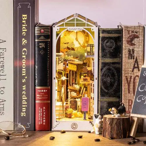 Sunshine Town Book Nook Kit