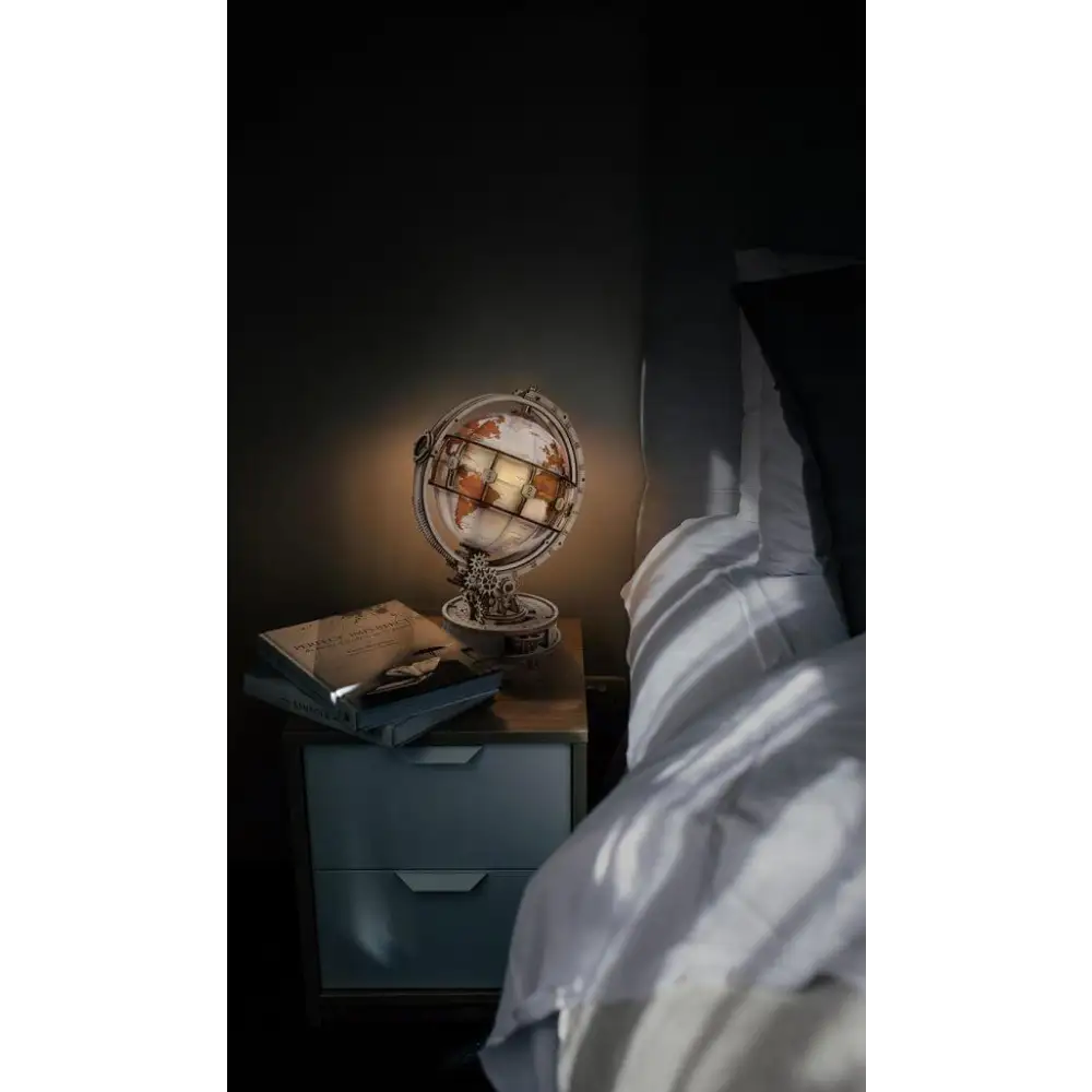 3D Wooden Light-Up Globe Puzzle