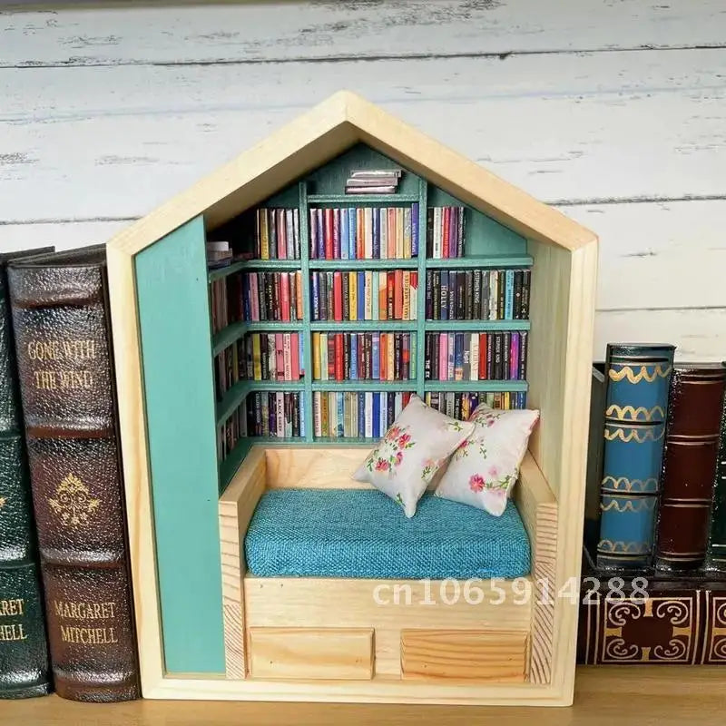 Reading Nook Shelf Decor 25 cm