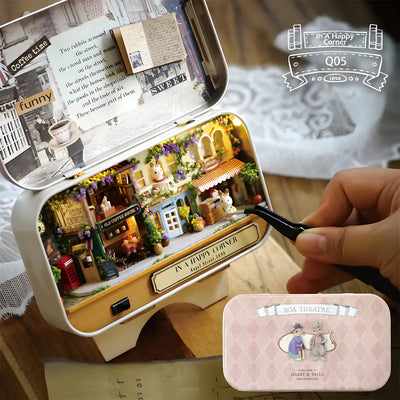 ’Box Theater’ Miniature Dollhouse Kit