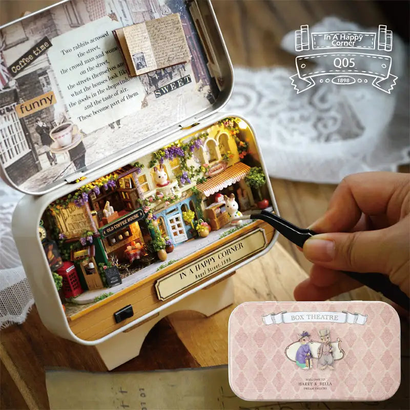 ’Box Theater’ Miniature Dollhouse Kit