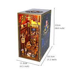 Mira Magic House Book Nook Kit