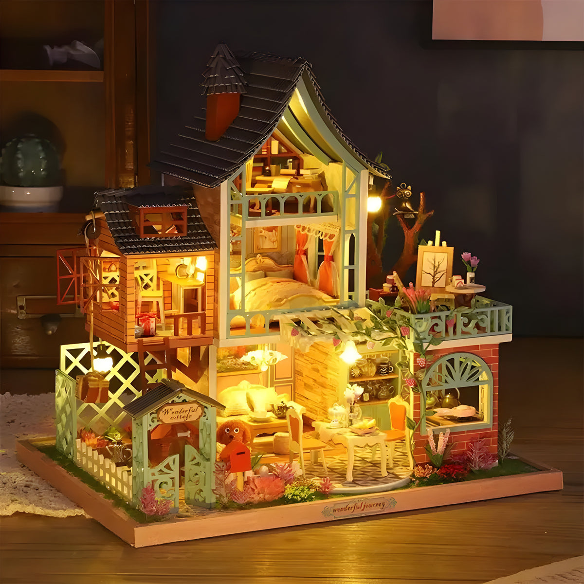 ’Jungle Resort’ DIY Miniature House Kit