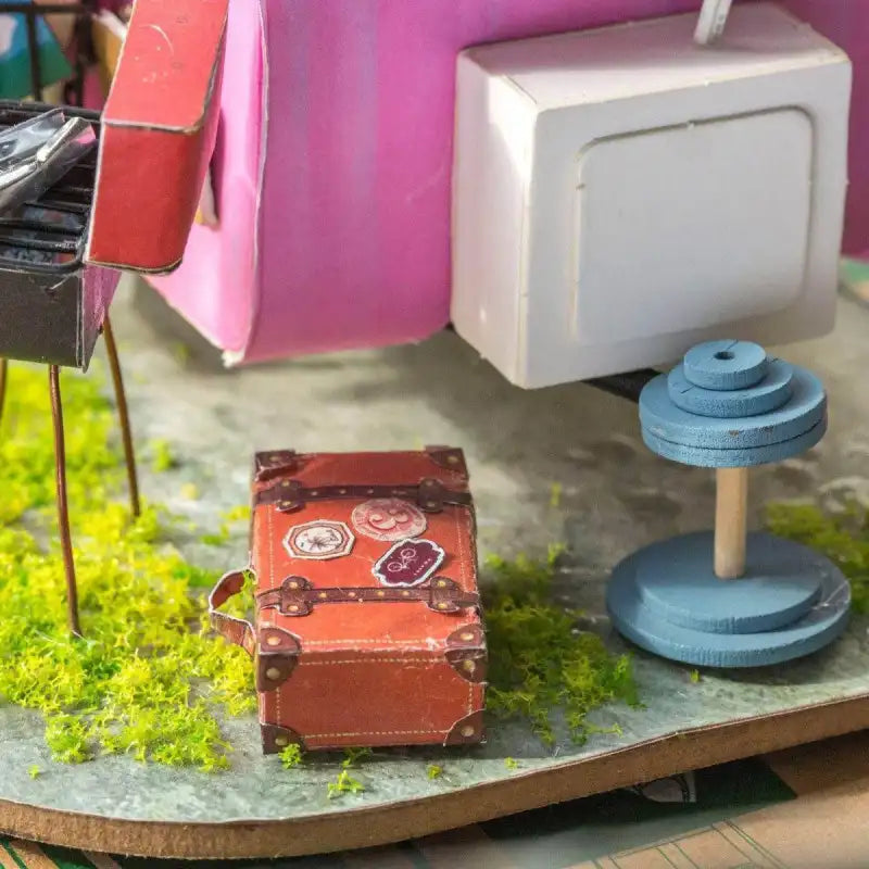 Jane's Caravan DIY Miniature House Kit