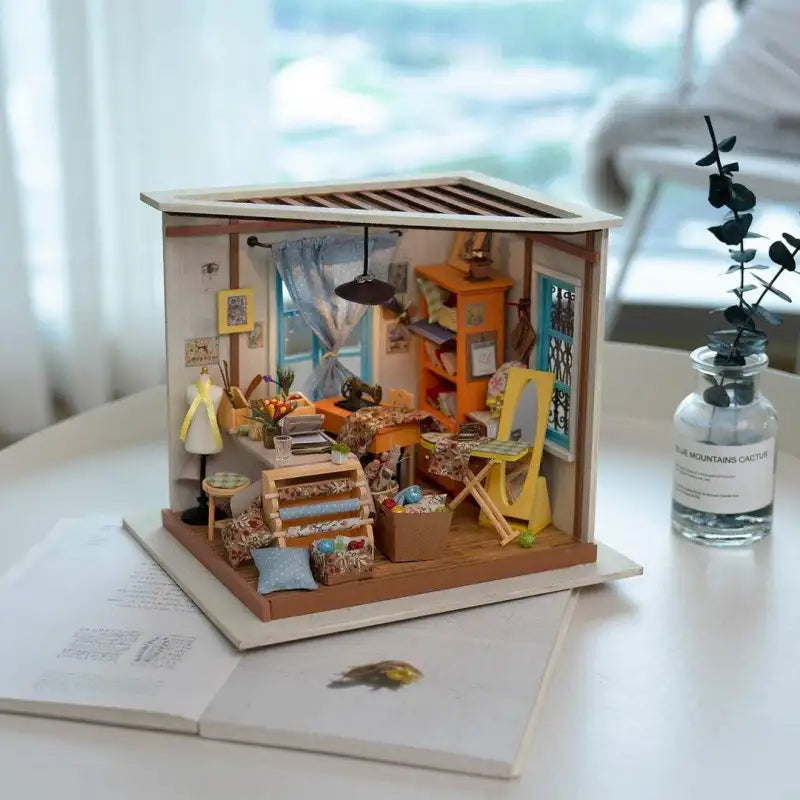 Lisa's Tailor Room DIY Miniature House Kit