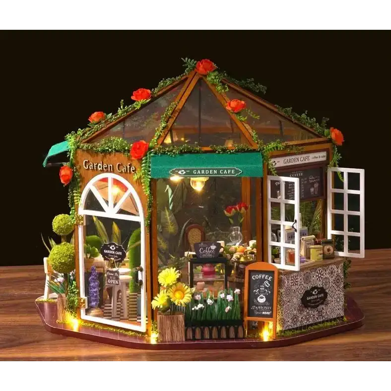 Dollhouse Garden Café