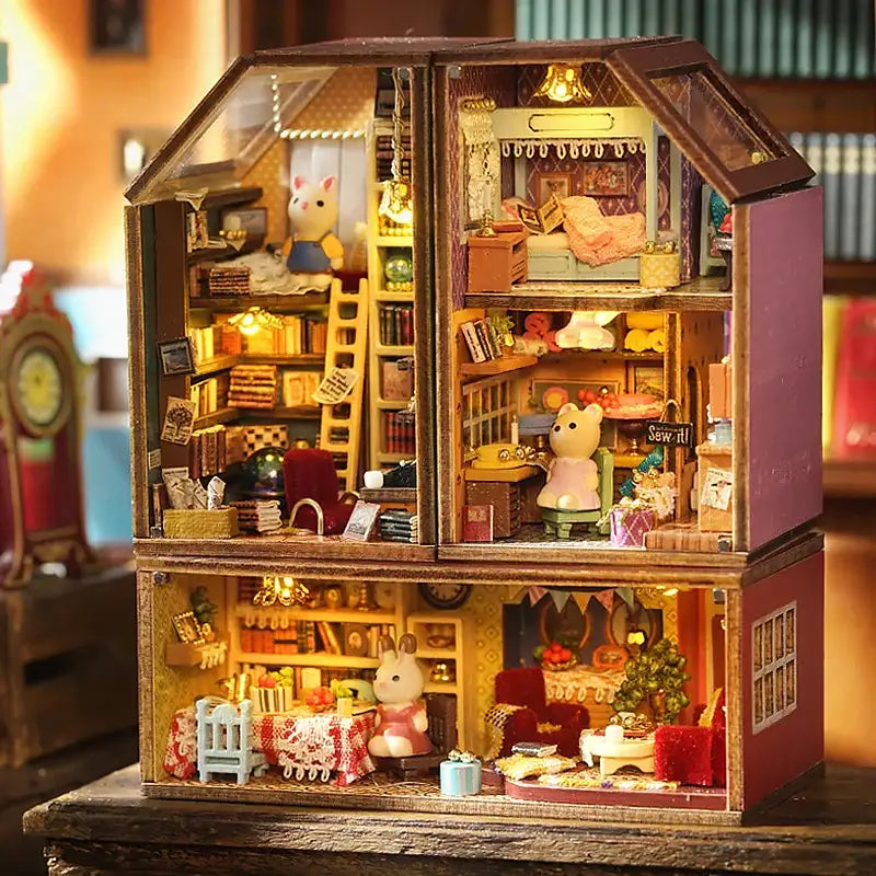 Miniature Dollhouse – Wooden DIY Assembly Kit
