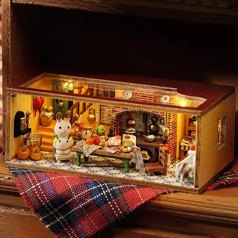 Miniature Dollhouse – Wooden DIY Assembly Kit