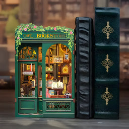 Owl Bookstore Book Nook