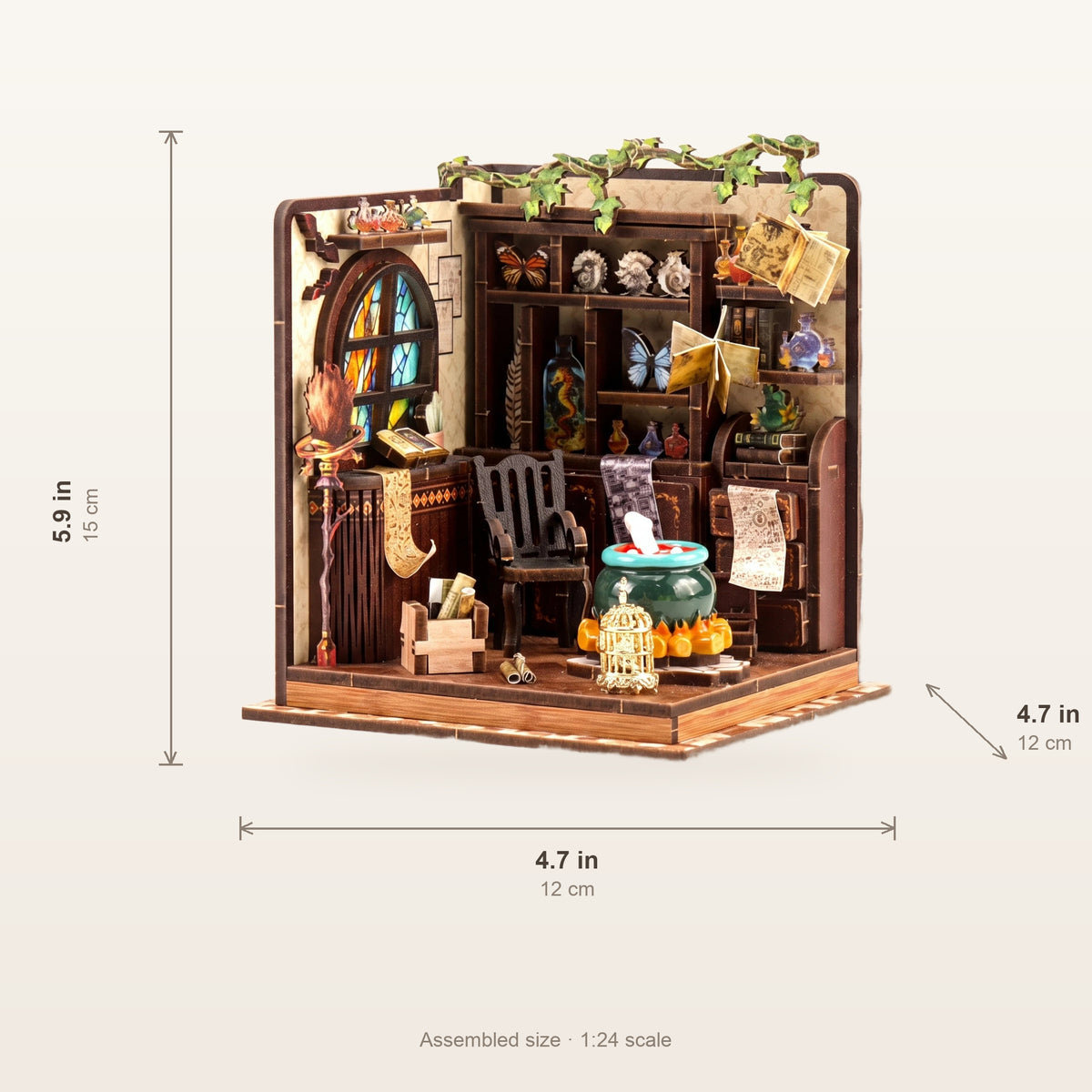 Assembled size of the Potion Workshop kit: 5.9 x 4.7 x 4.7 inches
