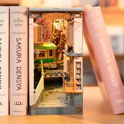Sakura Densya Book Nook Kit