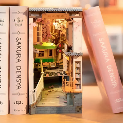 Sakura Densya Book Nook Kit