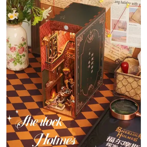 Sherlock Holmes Detective Agency Book Nook Kit
